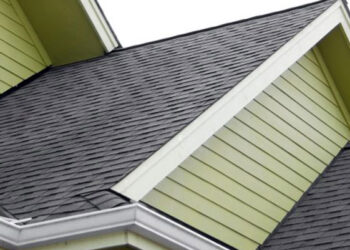 Choosing the Best Roofing Siding Contractors Near Me